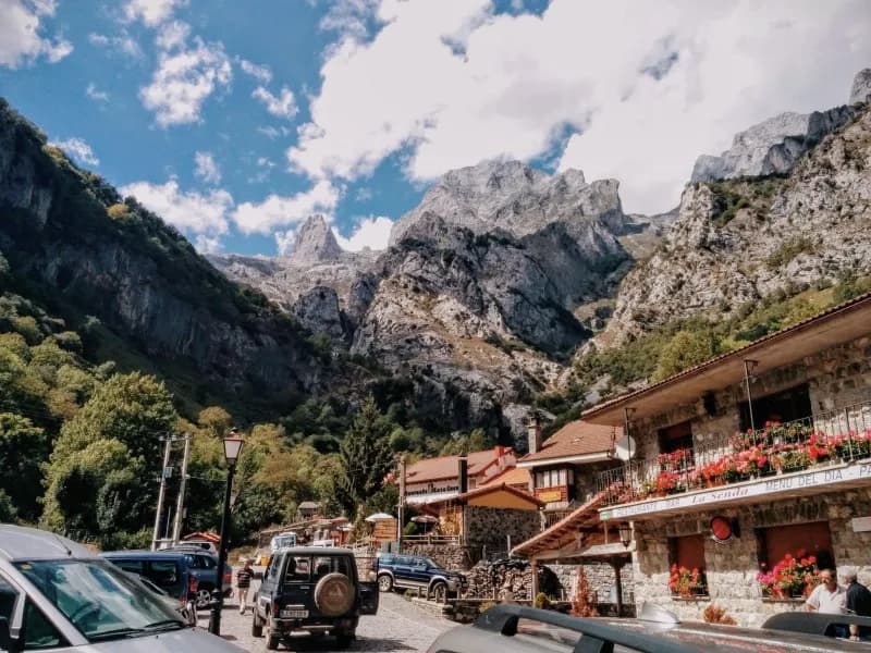 La ruta del Cares, Caín de Valdeón