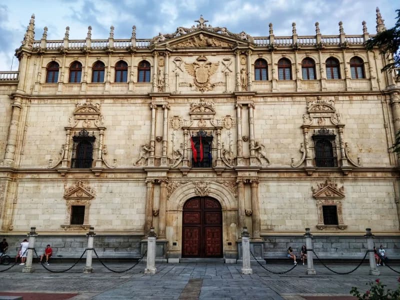 Que ver en Alcalá, Universidad