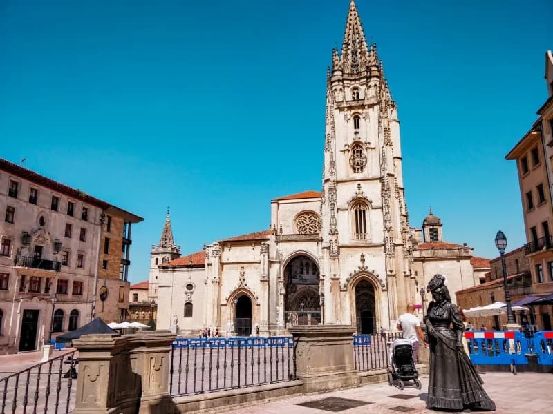 Qué ver en Oviedo, Catedral de San Salvador
