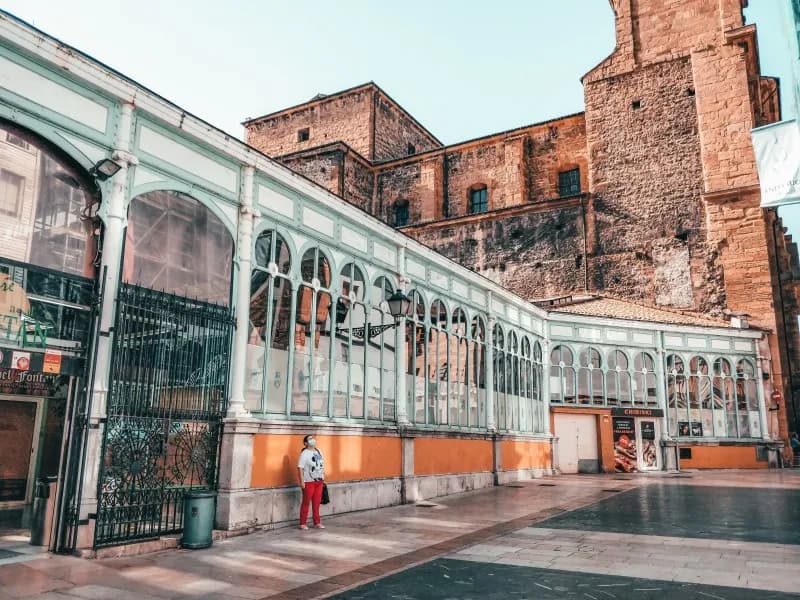 Qué ver en Oviedo, Mercado del Fontán