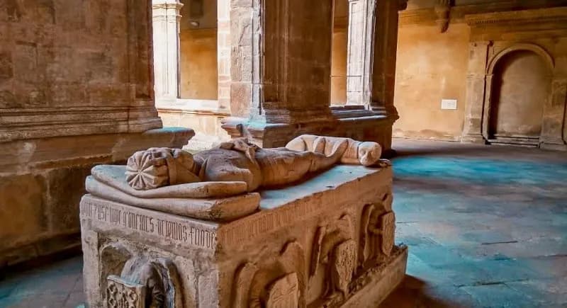 Qué ver en Oviedo, Museo Arqueológico de Asturias