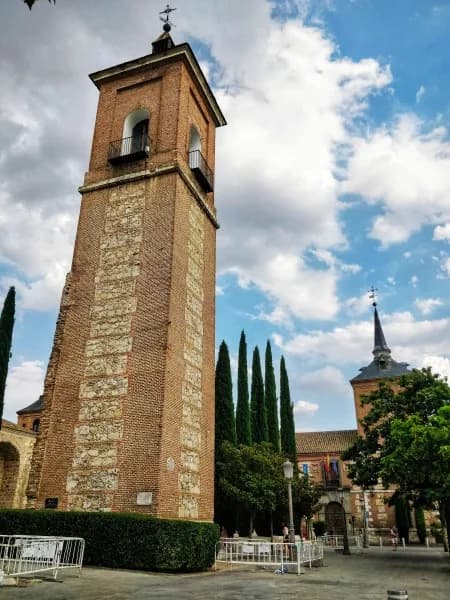 Que ver en Alcalá, Torre de Santa María